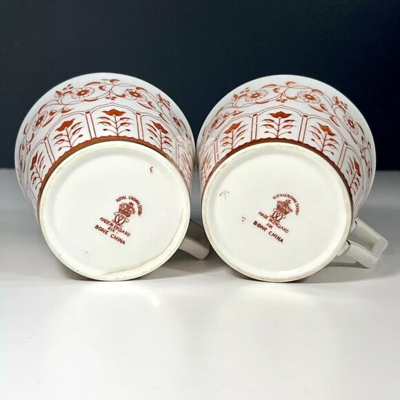 Vintage Royal Crown Derby Rougemont Pattern Tea Cups Gold Trim England Set of 2 - Picture 10 of 11